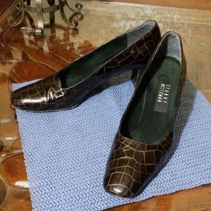 Stuart Weitzman‎ brown shoes